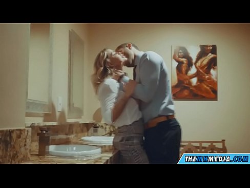 ❤️ Nalika pirang busty seduces anjeun dina restroom umum ️ vk porno dina pornosu.quizfarmature.ru ❌️❤